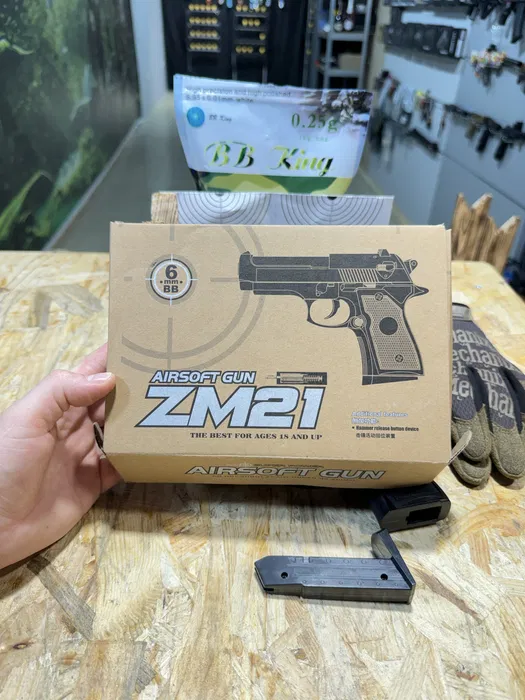 Іграшковий металевий пістолет Beretta M92FS mini ZM21 Cyma кульки 6мм - Зображення 2