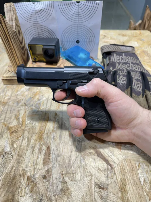 Іграшковий металевий пістолет Beretta M92FS mini ZM21 Cyma кульки 6мм - Зображення 4