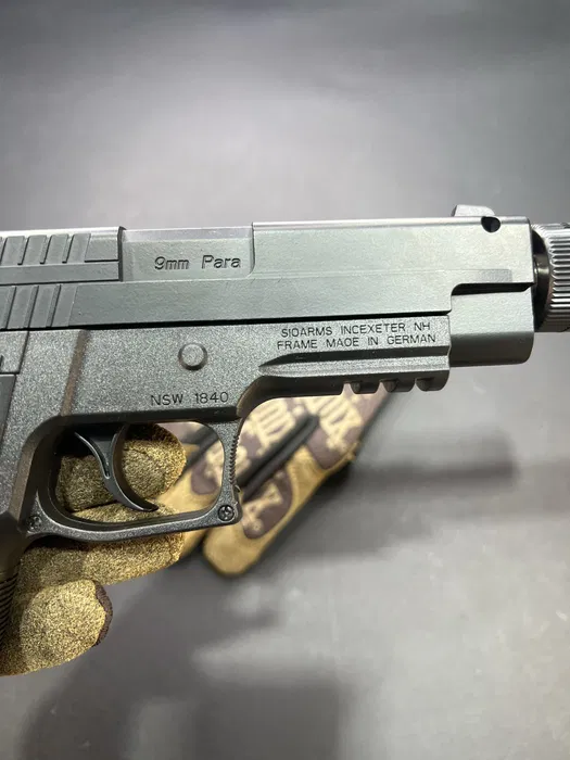Іграшковий металевий пістолет з глушником Sig Sauer P226 PRO C26+ - Зображення 6