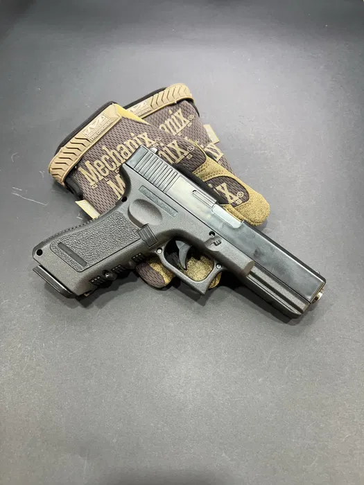 Іграшковий пістолет Glock 17 G18 з маркуванням +500 куль — black, 6 мм, пружинний - Зображення 7