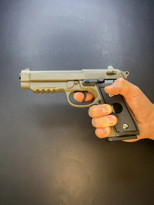 Іграшковий металевий пістолет Beretta M9A3 койот — V22 TAN Vigor, 6 мм, пружинний - Зображення 8