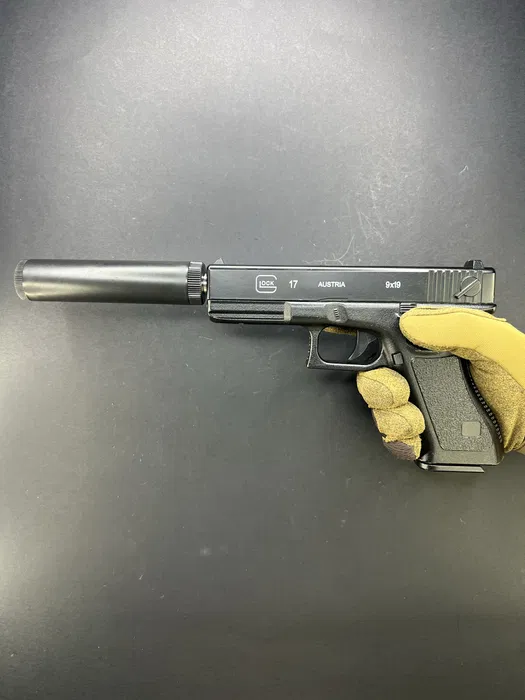 Іграшковий металевий пістолет з глушником Glock 17 C15A+ на кульках 6 мм - Зображення 4
