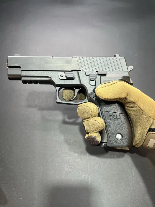 Іграшковий металевий пістолет з глушником Sig Sauer P226 PRO C26+ - Зображення 2